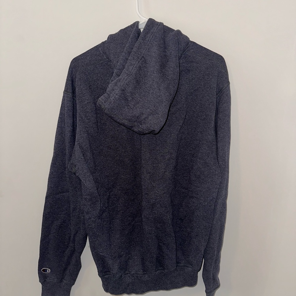 Champion sweatshirt - Picture 2 of 4